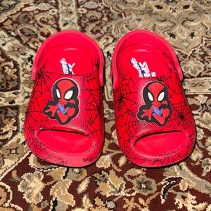 Kids Red Spider-Themed Clogs